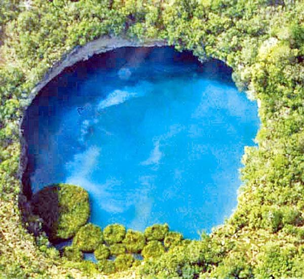 El Zacaton World S Deereѕt Water Filled Sinkhole