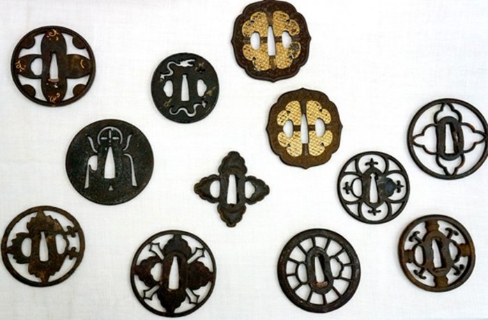 Many Samurai Had Swords With Secret Crucifixes And Hidden Christian 