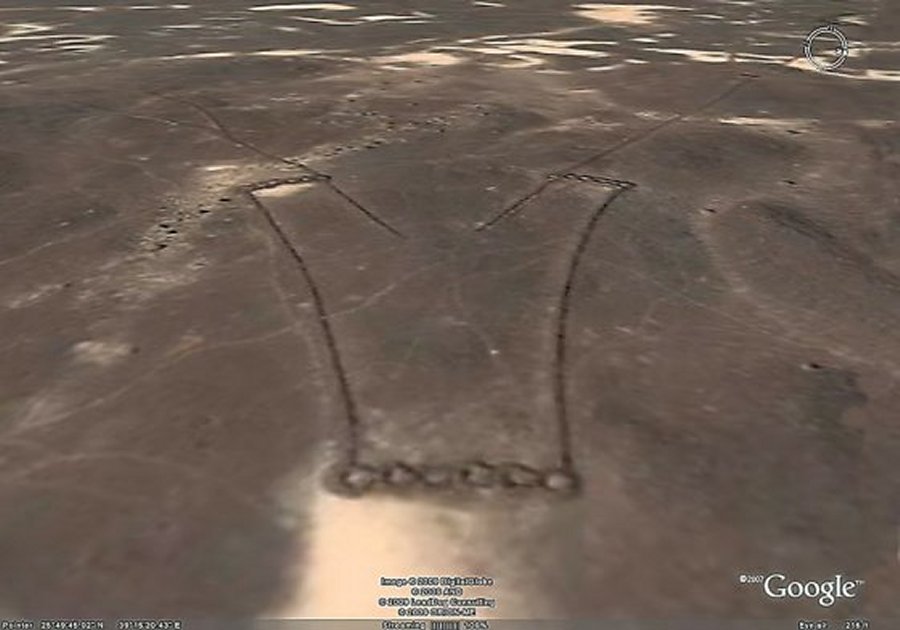 In the 1920's when British Royal Air Force pilots flew over the northern Harrat Harrah, they were struck by the numbers and variety of archeological remains visible in that rugged, thinly populated landscape.