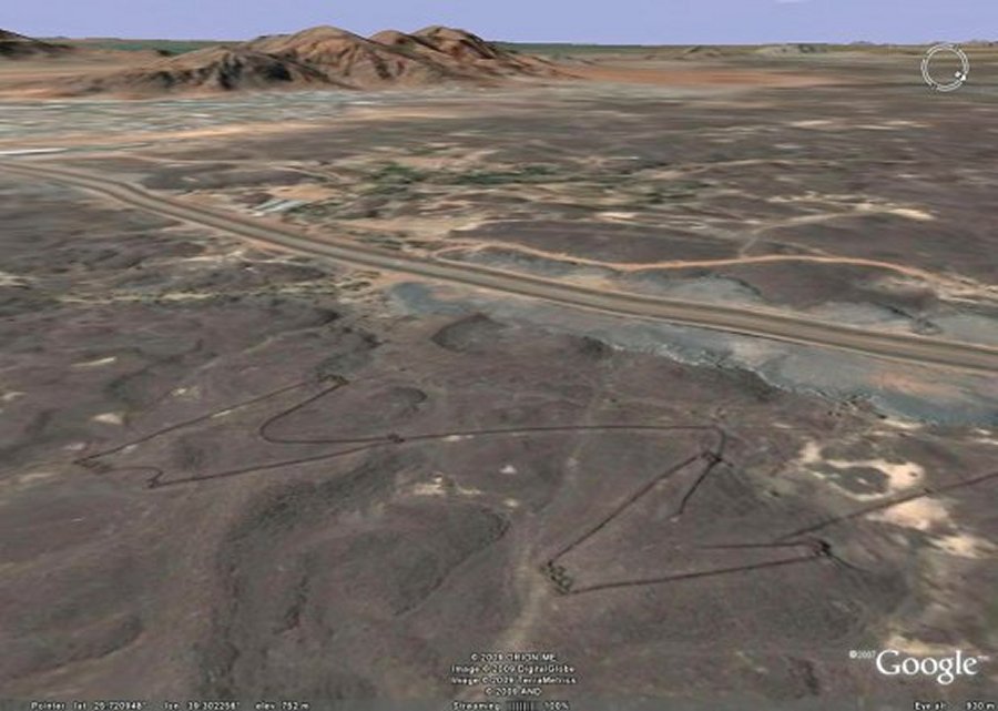 In the Harrat Khaybar region of Saudi Arabia, however, "kites" take on entirely different shapes-most notably the "square pocket" and "barbed arrow"-and the low walls of many of them show ruler-straight lines, raising new questions for archeologists.
