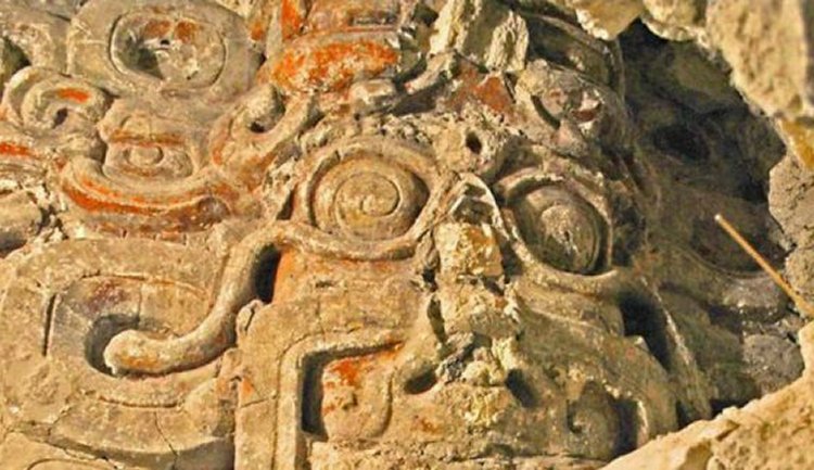A mask discovered inside the Diablo Pyramid. Image credit: Brown University