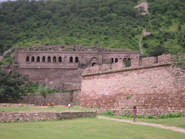 The impressive Bhangarh Fort was built by order of King Sawai Madho Sing.