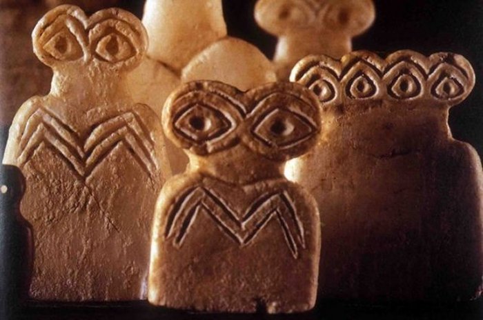 In ancient times, Tell Brak was considered an international city. It was home to several civilizations over the centuries, including the Sumerians, Babylonians, Akkadians and the Mittani's. The city was finally abandoned in c.2000 BC