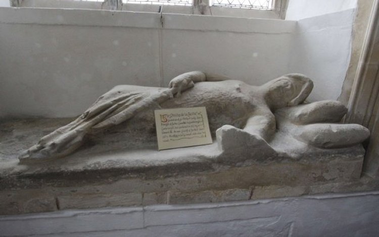 Sir Philip De La Beche second son of Sir Philip and Lady Joan, A Knight of Berks. Committed to Scarborough Castle in 1322 but pardoned in 1327 by Edward III. Image credit: My Grave Place Aldworth Giants