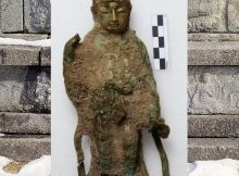 A Buddha statue found at a temple site in Yangyang, Gangwon Province, on Wednesday. (Yonhap)