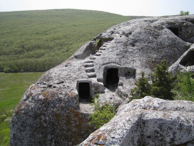 Mangup Kale caves