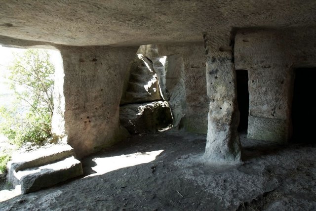 Mangup Kale caves