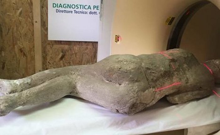 Pompeii victims