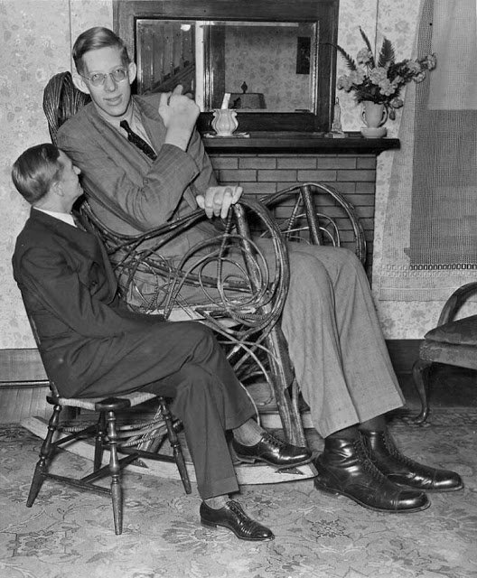 Giant Robert Wadlow and his father.