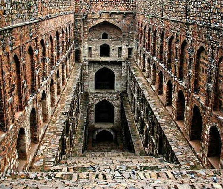 The Baoli displays a unique blend of architecture with an extraordinary design known to have existed centuries ago.