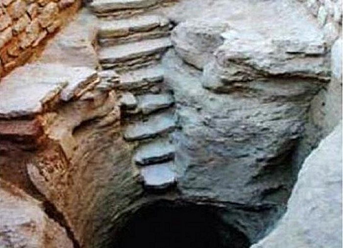 A 5,000-year-old step well in Kutch India