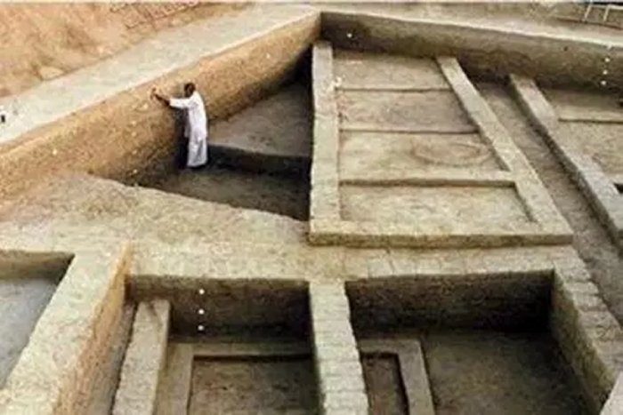 Rakhigarhi is the site for a large city that’s spread across 350-hectare of land, making it the largest Indus Valley city discovered yet.