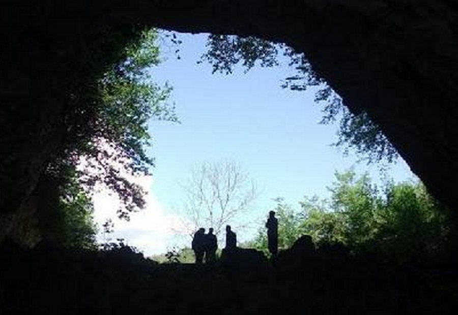 Satsurblia Cave, where a skeletal find was made.