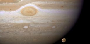 A new study conducted by University of Toronto researchers suggests that a potential fifth gas planet existed in the Solar System during its formation. Computer simulations, however, reveal that the gas planet may have been ejected from the system as a result of gravitational activity from Jupiter. Photo credits: NASA Goddard Space Flight Center