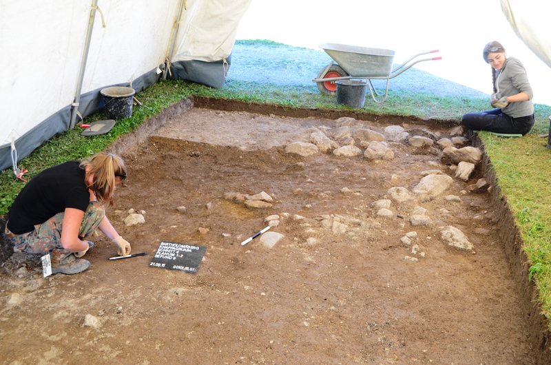 Students excavating in the Montafon region. Image: Goethe University