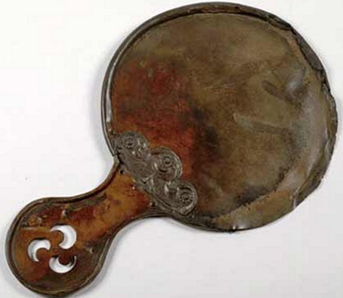 The Balmaclellan Mirror, Balmaclellan, Kirkcudbrightshire, 75 AD - 200 AD. The Balmaclellan Mirror, Balmaclellan, Kirkcudbrightshire, 75 AD - 200 AD. © National Museums Scotland