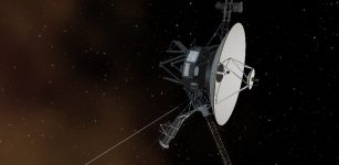 Artist's concept of the Voyager spacecraft in space. Credits: NASA