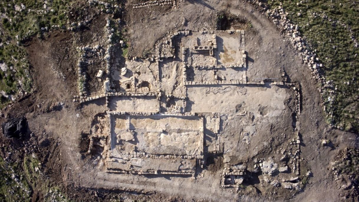 Aerial view of the farmstead. Copyright: Griffin Aerial Photography