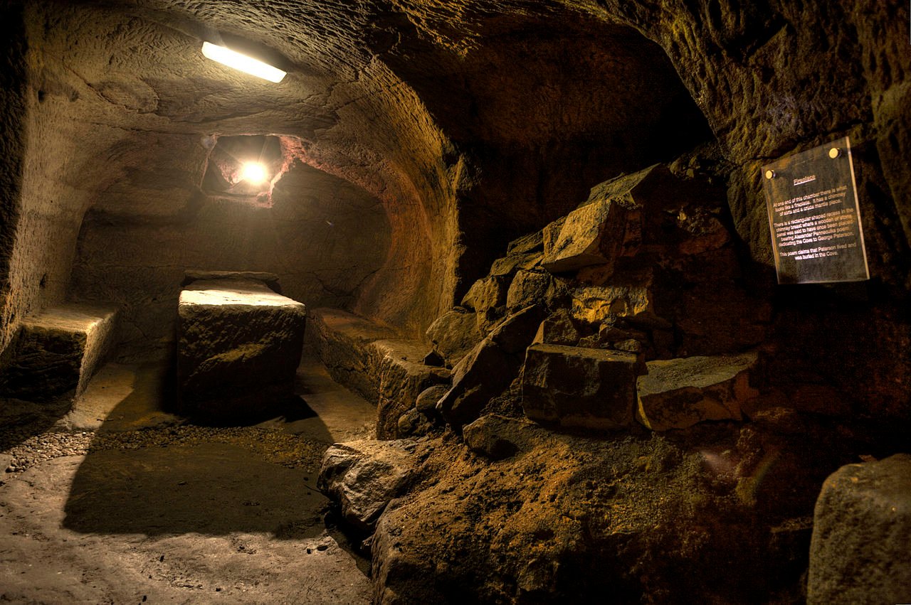 A passageway in Gilmerton Cove. John Dale from Aberdeen (for now), Scotland - Gilmerton Cove3a