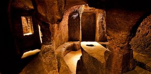 Gilmerton Cove. Photo: http://www.gilmertoncove.org.uk/