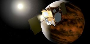 At about 7 p.m. EST on Sunday, Dec. 6, the Institute of Space and Astronautical Science (ISAS) of the Japan Aerospace Exploration Agency (JAXA) commanded the climate orbiter to fire four thrusters, aimed at nudging the spacecraft into orbit around Venus. About a half hour later, JAXA/ISAS announced that the small probe had successfully achieved an elliptical orbit around Venus. Image: JAXA