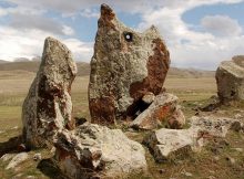 Karahunge stones