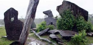 amazon stonehenge