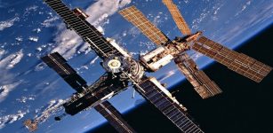 The space station Mir became a legend in its own time reflecting Russia’s past space glories and her future as a leader in space. The Russian Space Station Mir endured 15 years in orbit, three times its planned lifetime.