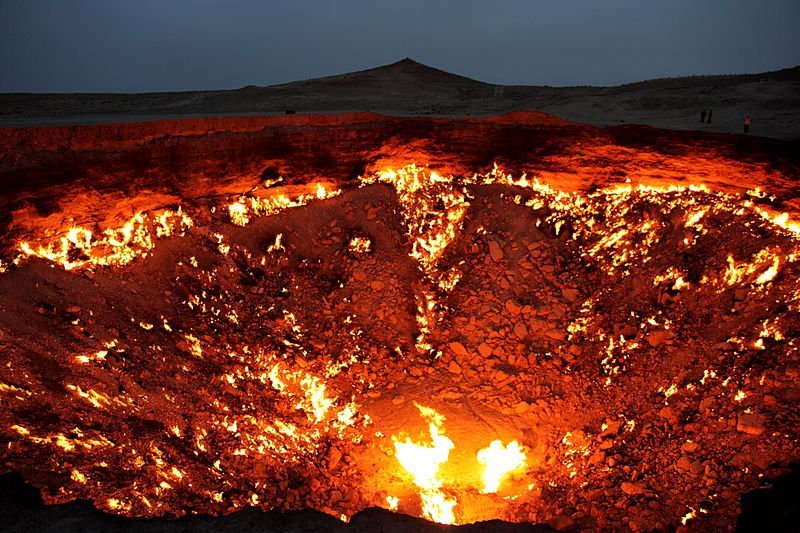 Door To Hell In Turkmenistan: Giant Darvaza Crater Has Been On Fire For Years