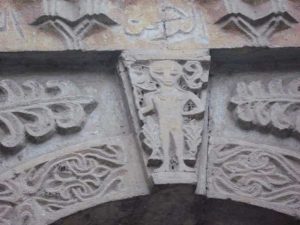 Mysterious Ancient Carving In Nazlet El-Samman, Egypt - MessageToEagle.com