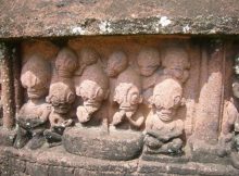 nuku hiva statues