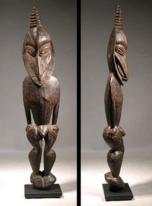 ancient figurines in New Guinea