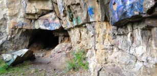 Devil's Hole Cave - Niagara Falls, NY USA