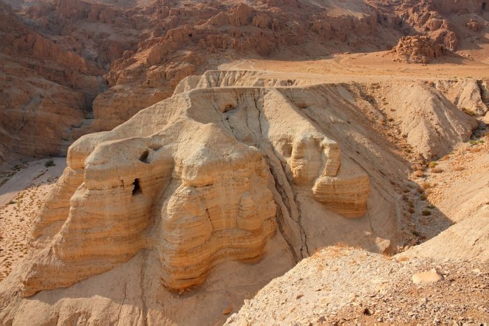Qumran caves