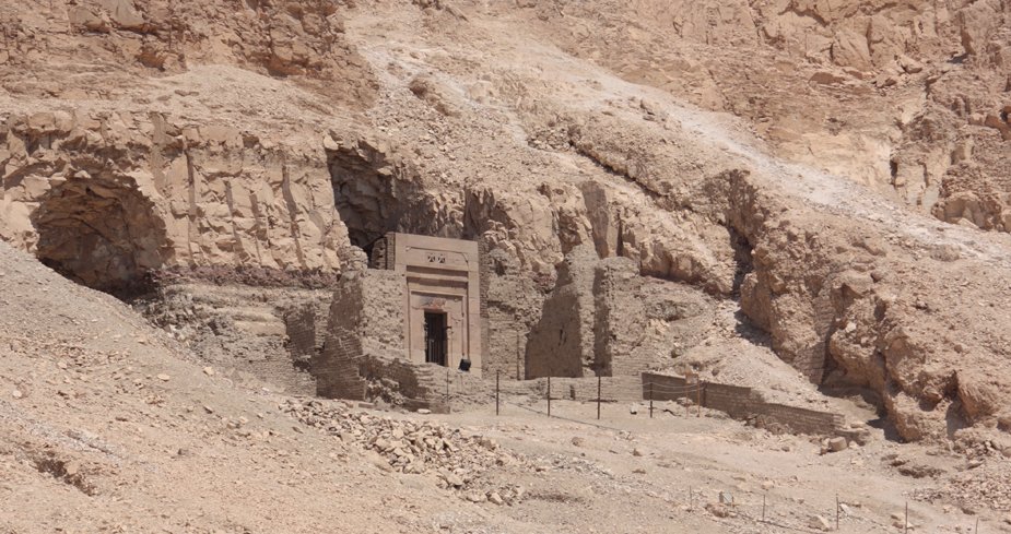 TT 353 of Sen-en-Mut (Senenmut tomb) - a hypogeum built by the order of Sen-en-Mut, 97.36m long and 41.93m deep. Image via Wikipedia