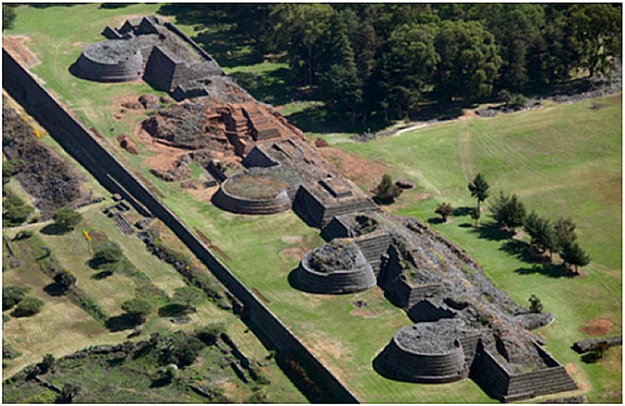 Tarascan pyramidal structures