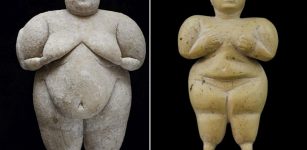 Figurines fiound by Polish archaeologists, Çatalhöyük, Turkey