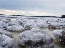 Very Unusual Ice Balls Discovered On Byske Beach In Sweden Baffle Scientists