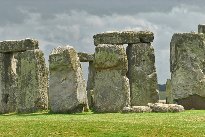 Stonehenge Was A ’Memory Code’ - Intriguing Theory Suggests