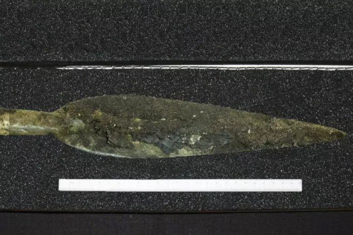 Unique 3,00-Year-Old Carnoustie Bronze Age Sword With Gold Ornament Discovered In Angus, Scotland