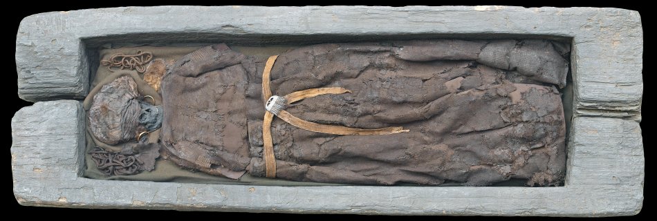 Skrydstrup Woman was buried in an oak-coffin, which helped to preserve her remains. (Photo: The National Museum of Denmark