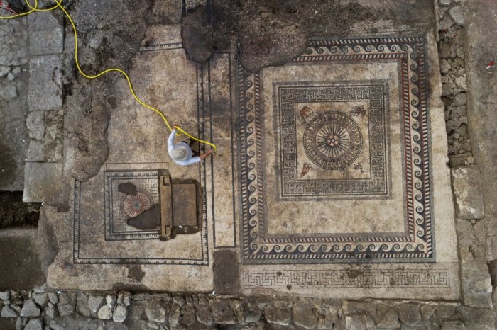 Beautiful Mosaics Reveals Ancient Secrets Of Unknown Roman City Ucetia In France
