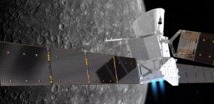 Artist impression of BepiColombo in front of Mercury. Credit: German Aerospace Center (DLR)