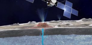 The JUICE spacecraft above a plume from the surface of Europa (image: NASA and Airbus)