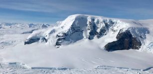 Researchers from UCI and NASA JPL recently conducted an assessment of 40 years’ worth of ice mass balance in Antarctica, finding accelerating deterioration of its ice cover. Joe MacGregor / NASA