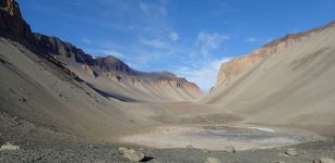 don juan pond antarctica