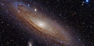 Andromeda Galaxy. Image credit: Wikipedia