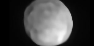 A new SPHERE/VLT image of Hygiea, which could be the Solar System's smallest dwarf planet yet. As an object in the main asteroid belt, Hygiea satisfies right away three of the four requirements to be classified as a dwarf planet: it orbits around the Sun, it is not a moon and, unlike a planet, it has not cleared the neighbourhood around its orbit. The final requirement is that it have enough mass that its own gravity pulls it into a roughly spherical shape. This is what VLT observations have now revealed about Hygiea. Credit: ESO/P. Vernazza et al./MISTRAL algorithm (ONERA/CNRS)