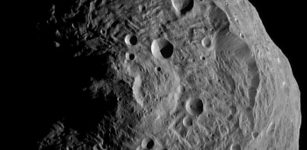 Asteroid 4 Vesta from Dawn on July 17, 2011. The image was taken from a distance of 9,500 miles (15,000 km) away from Vesta.