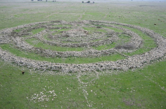 Unknown Lost Civilization Of Ancient Megalithic Super-Builders In The Middle East - Can Prehistoric Rock Art Solve The Mystery?